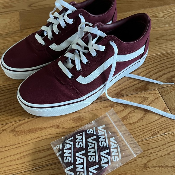 VANS Ward Women's Sneakers - Picture 10 of 11